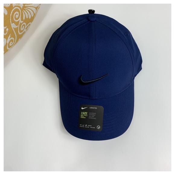 Nike Accessories - NIKE BLUE GOLF DRI FIT CAP HAT